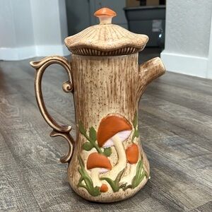 ARNELS Vintage 70’s Mushroom 🍄 Ceramic Retro watering pitcher w lid RARE find